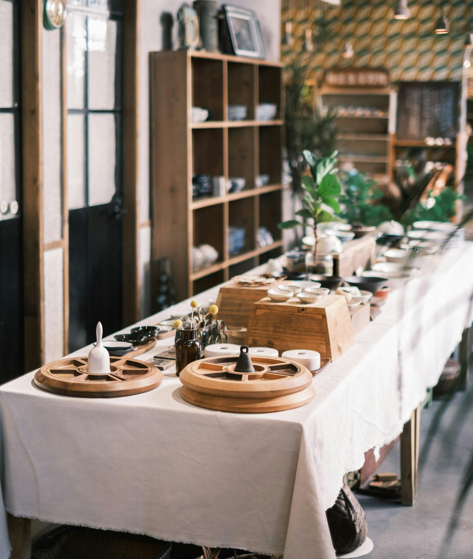 Delivery &amp; Setup: On-time delivery with full setup